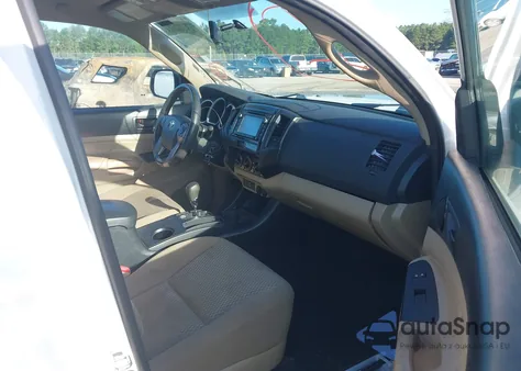 2014 Toyota Tacoma Prerunner V6 from USA, damaged, VIN 5TFJU4GN7EX057716